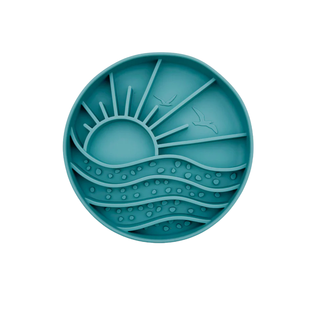 Ocean Waves Slow Feeder