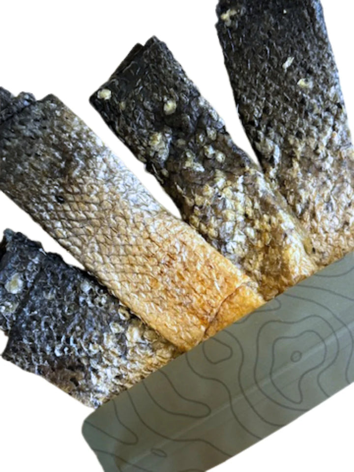 Freeze-Dried Salmon Skin Rolls | Litto Howler
