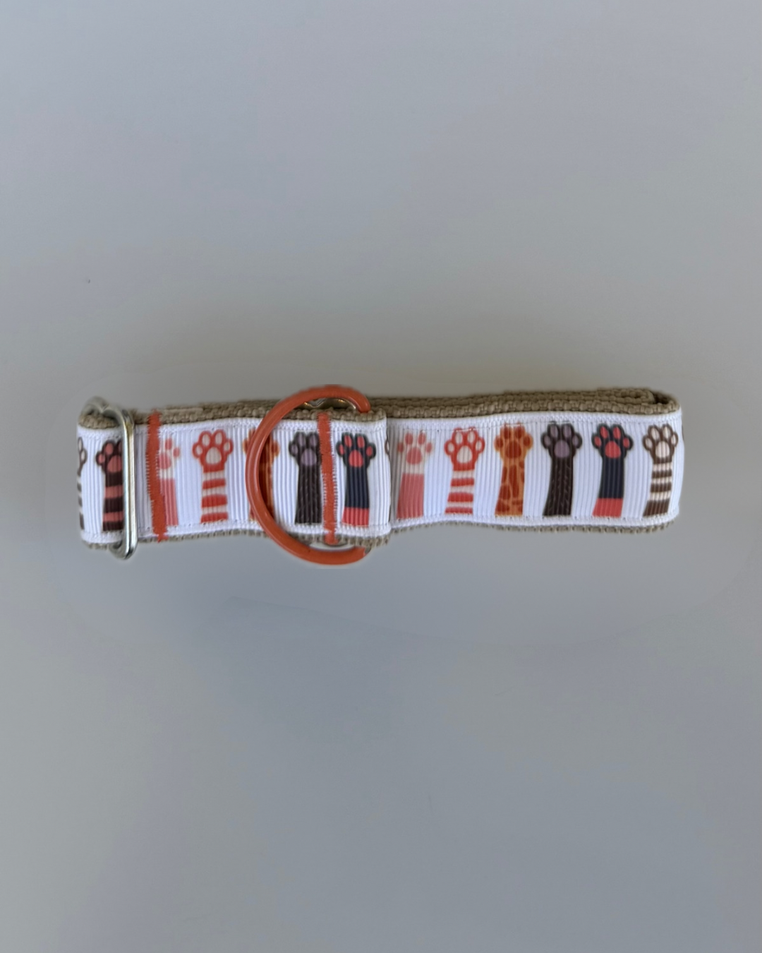 Small Martingale Collar